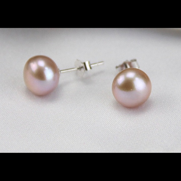 COPY - AAA 8mm authentic Pearl Stud earrings, high luster & tick nacre - Picture 3 of 4